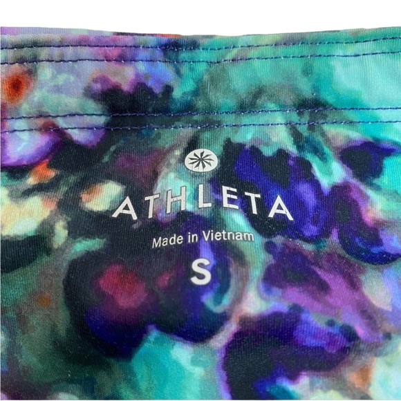 Athleta Floral Fade Sonar Capri Leggings Size Small - Picture 6 of 6